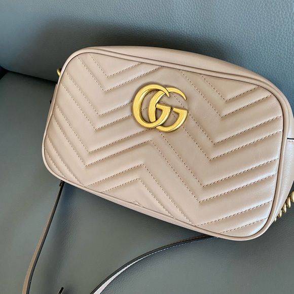 ❌SOLD❌GUCCI CAMERA BAG SMALL - Picture 3 of 13